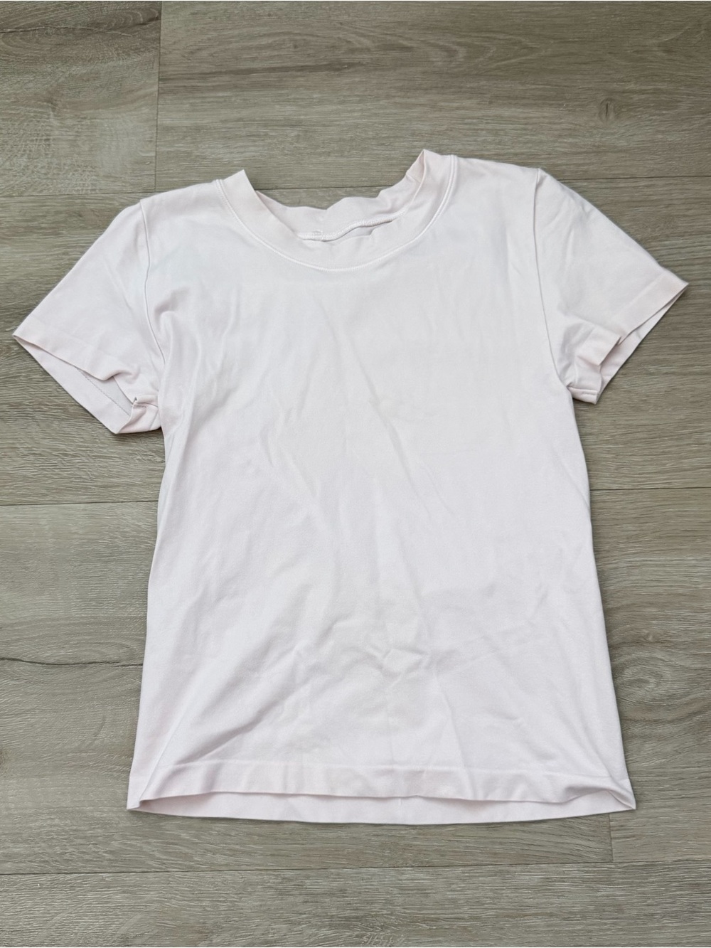 Aritzia Seamless Baby Pink Baby Tee